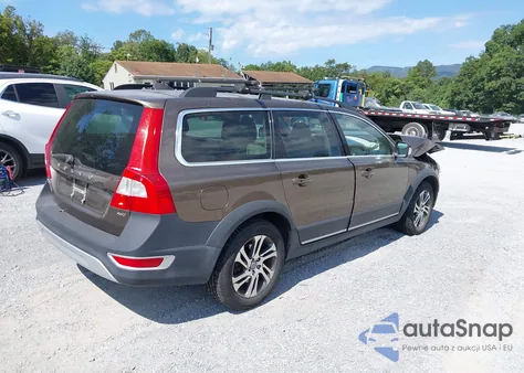 2013 Volvo Xc70 3.2/3.2 Platinum/3.2 Premier/3.2 Premier Plus z USA, uszkodzony, nr VIN YV4940BZ5D1147161